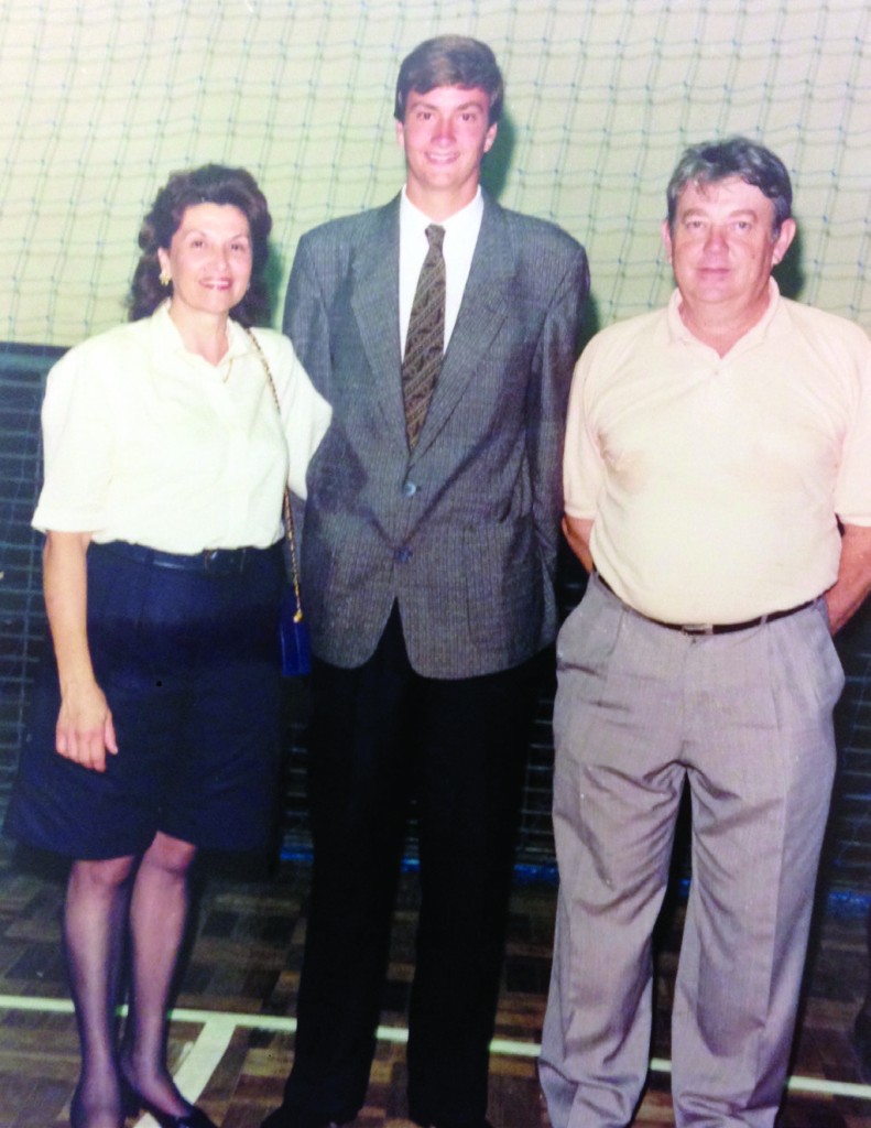 Formatura CC, em 1992, com seus pais: Sarita Lacau  da Silveira e Álvaro M. da Silveira Filho. 