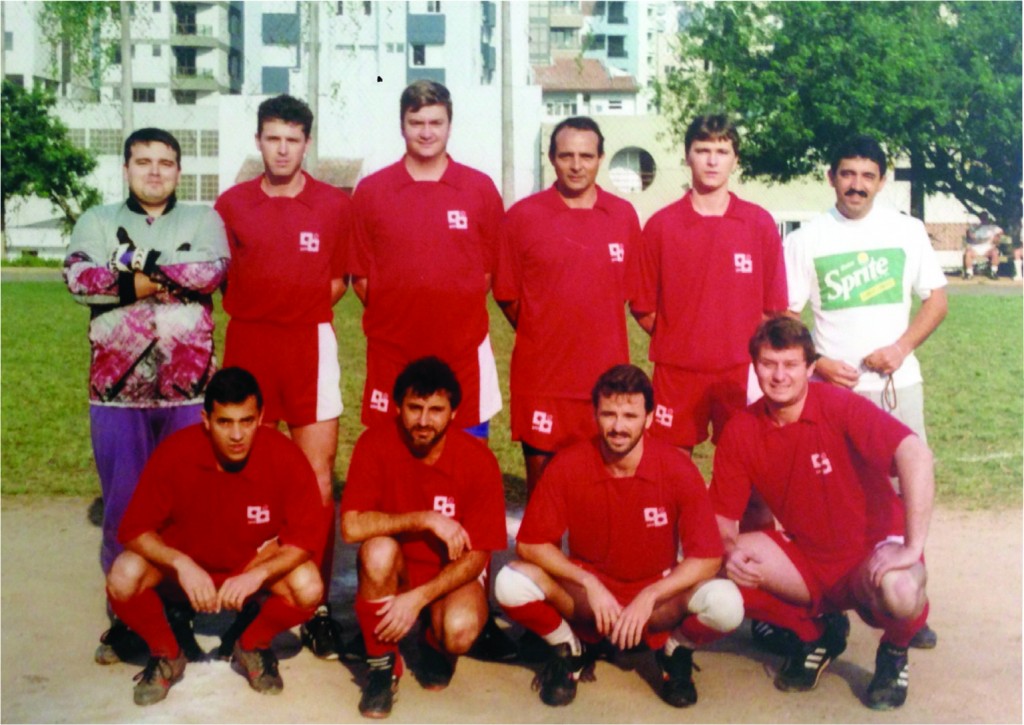 Em 1995 - 90 anos do CC. Em pé: Fábio, Heron, Lacau, Lauro e  Marcão. Agachados: Marquinhos, Luiz Henrique, Paulo e Savas.