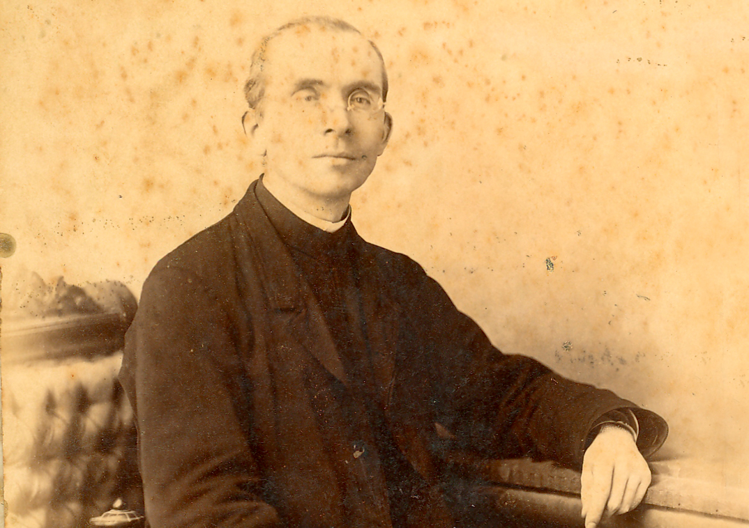 1906 – Primeiro Diretor Pe. Norberto Ploes.jpg