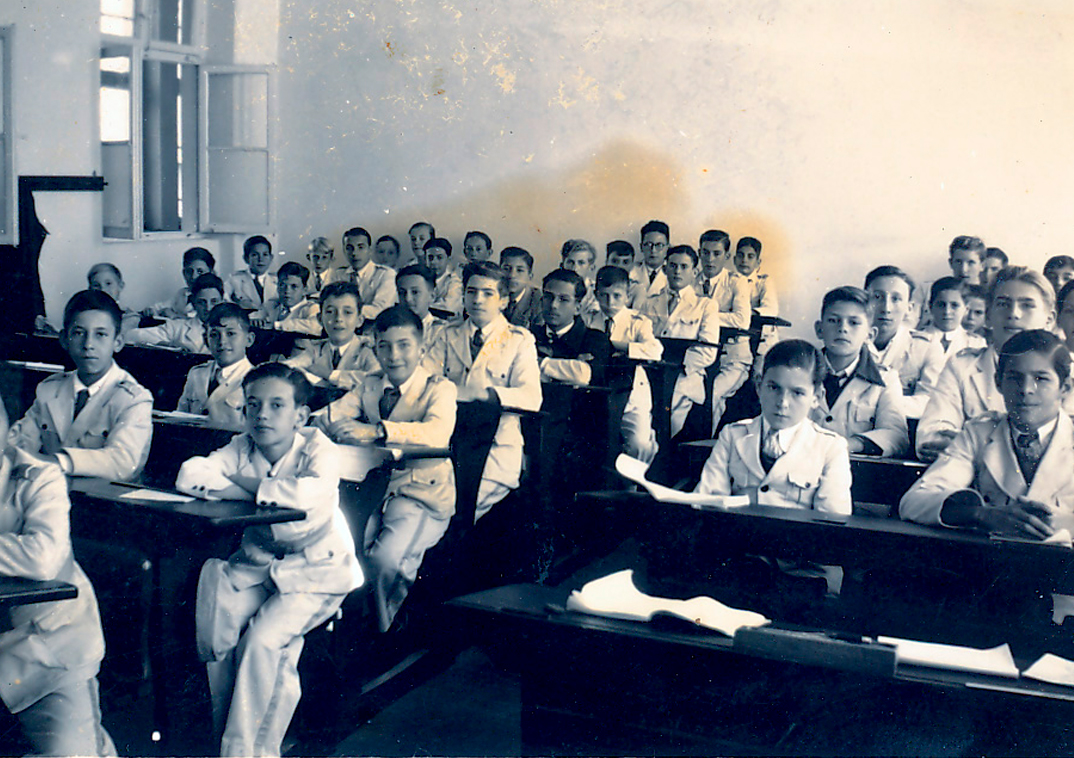 1944.jpg