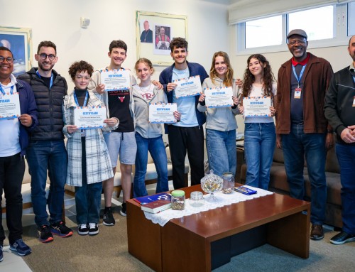 Estudantes recebem certificados da Experiência MAGIS de Inserção Sociocultural