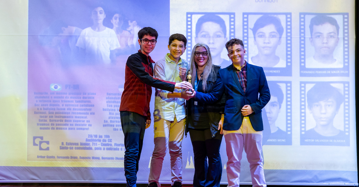 28102025-COLEGIO-CATARINENSE-MOSTRA-DE-CURTAS-8ANOS-SITE (13)