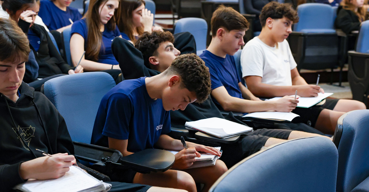 13112025-COLEGIO-CATARINENSE-AULAO-9ANOS-E-SIMULADO-SITE (4)