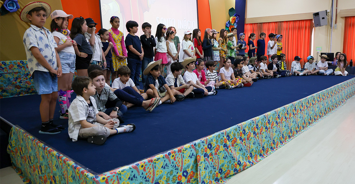 19112025-COLEGIO-CATARINENSE-SOCIALIZAÇÃO-DOS-SABERES-3ANOS-SITE (15)