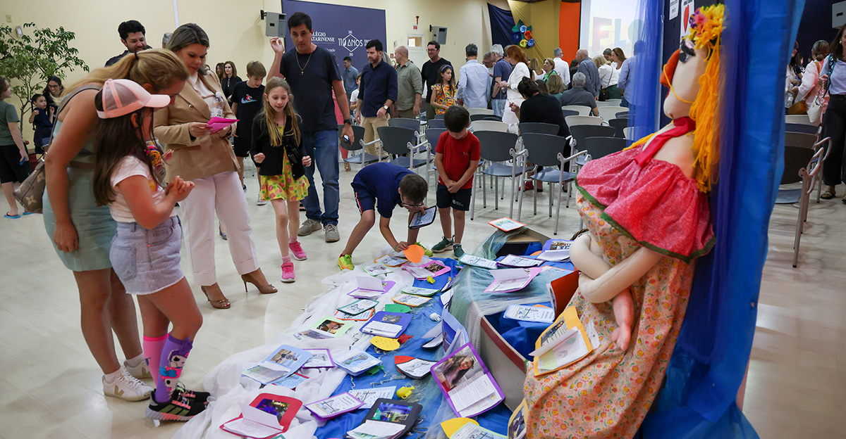 19112025-COLEGIO-CATARINENSE-SOCIALIZAÇÃO-DOS-SABERES-3ANOS-SITE (18)