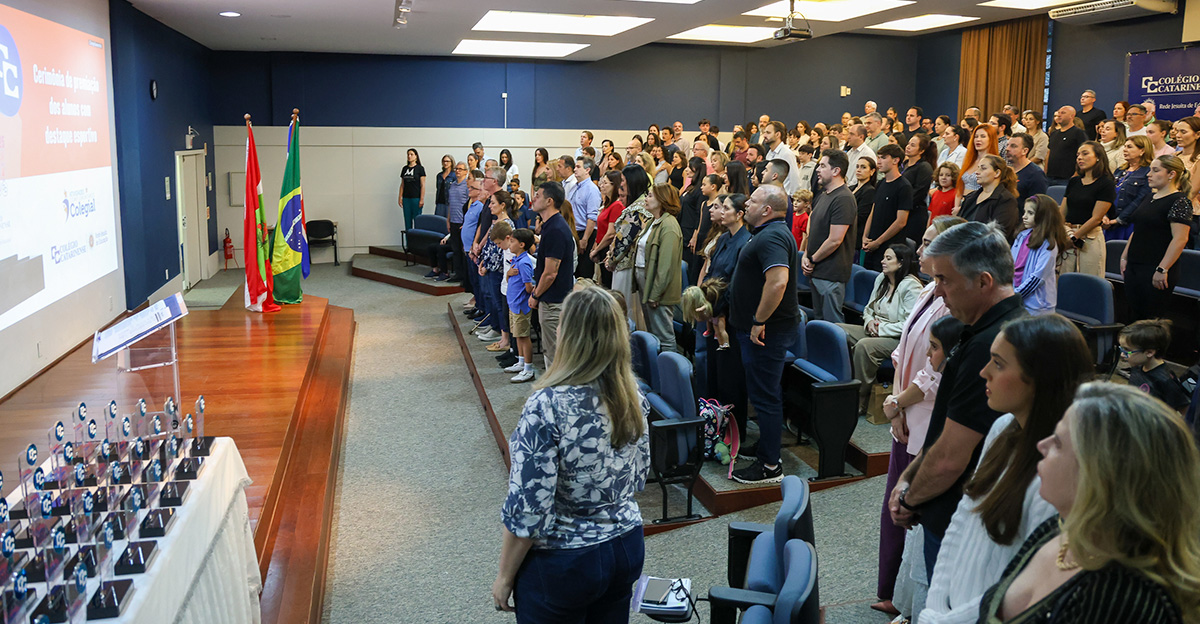 27112025-COLEGIO-CATARINENSE-ALUNOS-DESTAQUES-2025-ESPORTIVO-SITE (1)