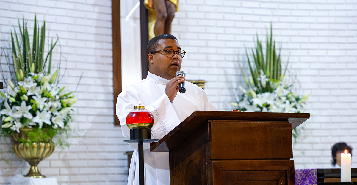 09122025-COLEGIO-CATARINENSE-CELEBRACAO-EUCARISTICA-3-SÉRIES-SITE (19)