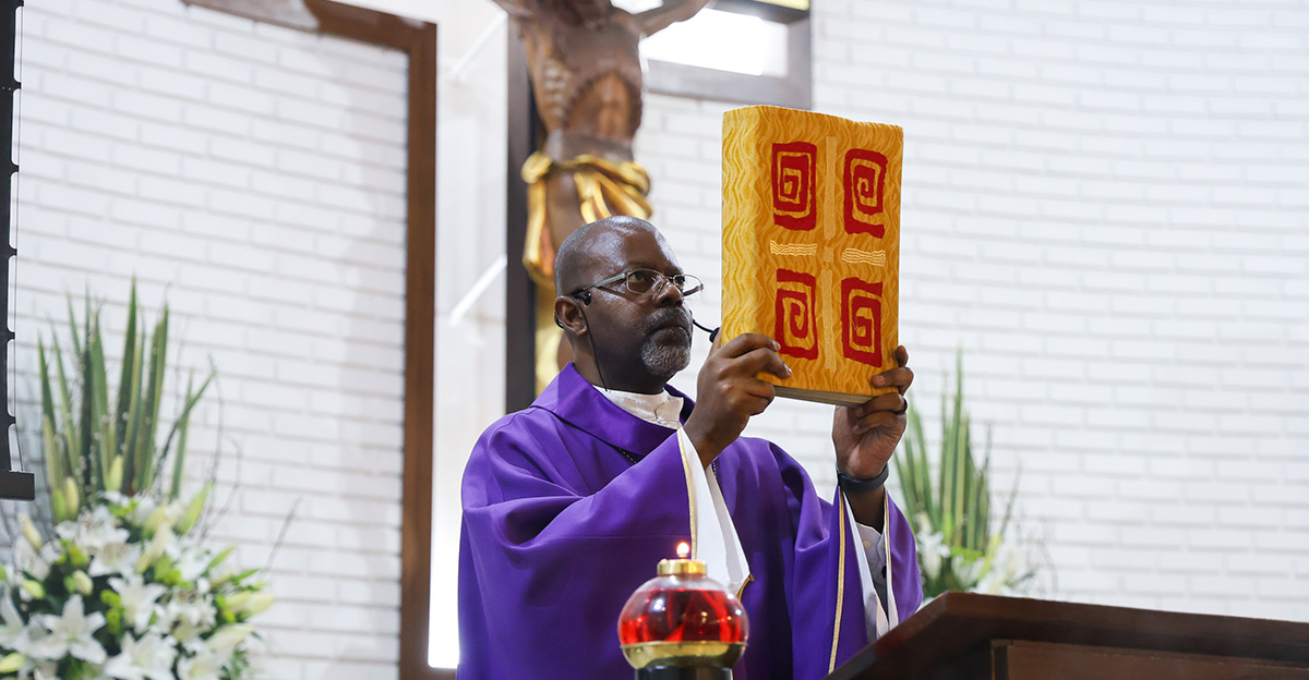 09122025-COLEGIO-CATARINENSE-CELEBRACAO-EUCARISTICA-3-SÉRIES-SITE (7)