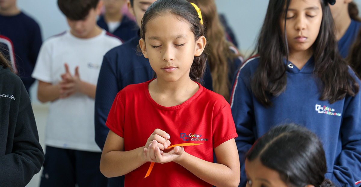 112025-COLEGIO-CATARINENSE-THANKSGIVING-1ao5ANO-SITE (7)