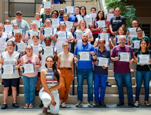 Colaboradores participam de treinamento de NR 06