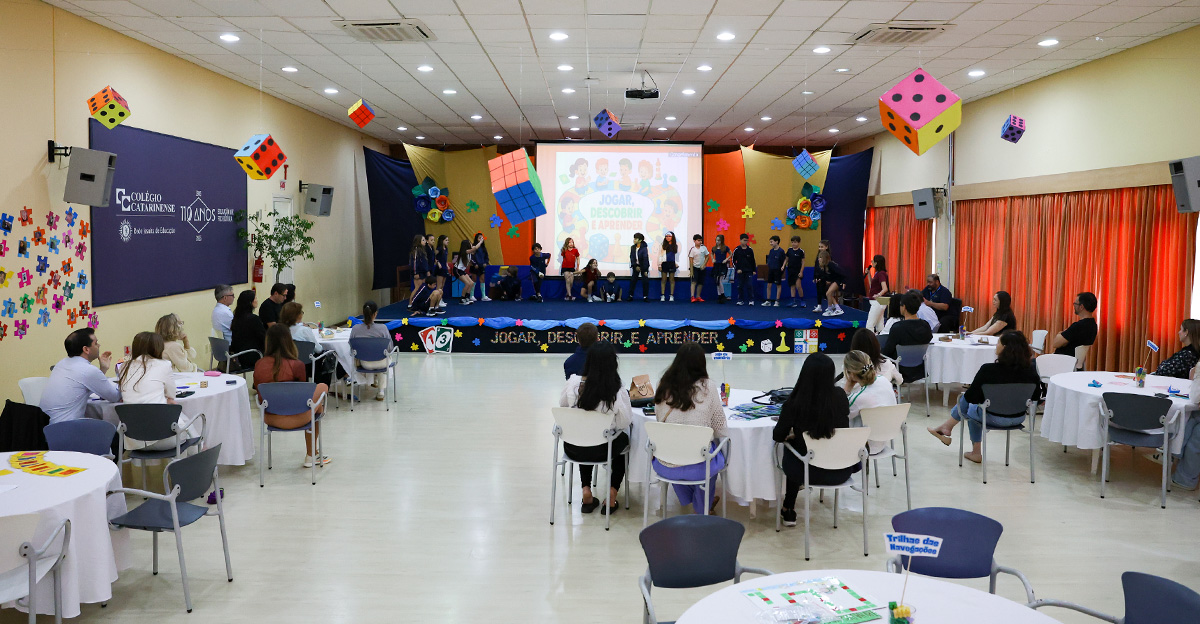 26112025-COLEGIO-CATARINENSE-SOCIALIZACAO-DOS-SABERES-4ANOS-SITE (6)